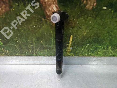 Used Injector MERCEDES-BENZ A-CLASS (W176) A 200 CDI / d (176.008) (136 hp) 5811003