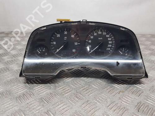 Used Instrument cluster OPEL ZAFIRA A MPV (T98) [1999-2006]  15349658