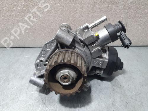 Used Injection pump DACIA DUSTER (HS_) 1.5 dCi (HSAJ) (90 hp) 14015280