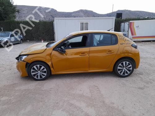 Brugte PEUGEOT 208 II (UB_, UP_, UW_, UJ_) 1.2 PureTech 100 (101 hp) 3501506