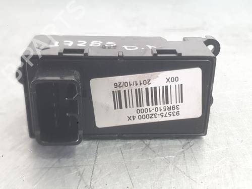 Right front window switch HYUNDAI i40 I (VF) 1.7 CRDI | BP30178972I26 - Image 3