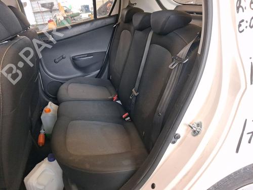 Asientos traseiros Asientos traseiros HYUNDAI i20 I (PB, PBT) 1.2 (86 hp) 37473435 37473435