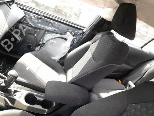 Used Right front seat Right front seat 37468147 37468147