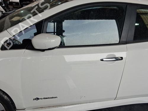 Used Left front door Left front door NISSAN LEAF (ZE1) Electric (150 hp) 40452929 40452929