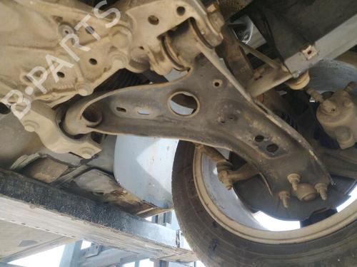 Used Left front suspension arm VW GOLF VI (5K1) 1.6 TDI (105 hp) 24677026