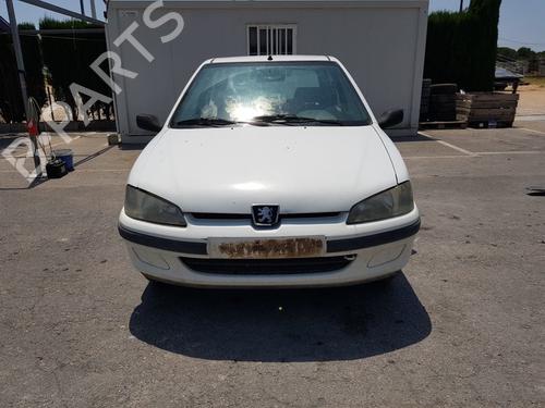 Right headlight PEUGEOT 106 II (1A_, 1C_)  | BP13752038C29 