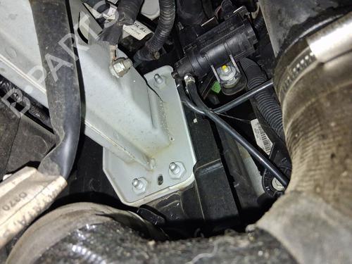 Used Front bumper reinforcement Front bumper reinforcement 38270471 38270471