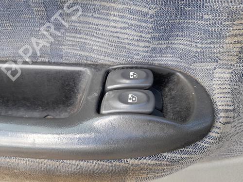 Used Left front window switch RENAULT SCÉNIC I MPV (JA0/1_, FA0_) 1.9 dCi RX4 (102 hp) 31114833