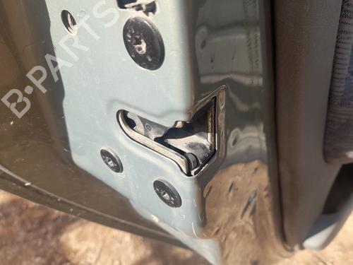 Cerradura puerta trasera izquierda RENAULT SCÉNIC I MPV (JA0/1_, FA0_) 1.9 dCi RX4 (102 hp) 31114812