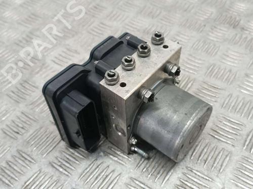 Used ABS pump VW POLO V (6R1, 6C1) [2009-2022]  15840786