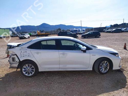 Right front window switch TOYOTA COROLLA Saloon (_E21_) 1.8 VVTi Hybrid (ZWE211) | BP23230976I26