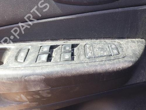 Fensterheberschalter links vorne für RENAULT CAPTUR I (J5_, H5_) 1.2 TCe 120 (120 hp) 29307922