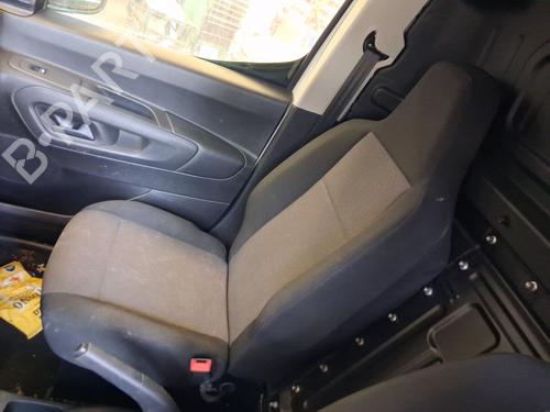 Used Right front seat Right front seat 37468179 37468179