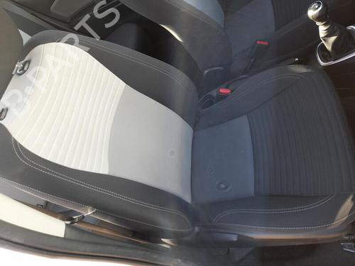 Used Right front seat TOYOTA YARIS (_P13_) 1.5 (NSP131_) (112 hp) 30001887