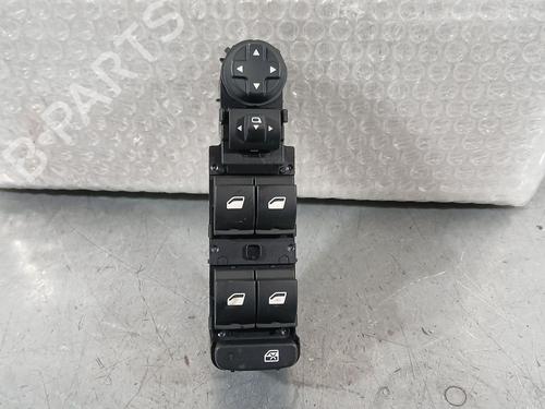 Used Left front window switch Left front window switch PEUGEOT 208 II (UB_, UP_, UW_, UJ_) 1.2 PureTech 100 (101 hp) 34156050 34156050