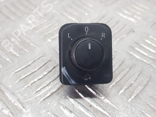 Mando retrovisor SEAT ARONA (KJ7, KJP) 1.0 TSI (95 hp) 29976857