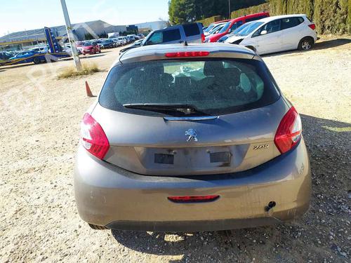 Left taillight PEUGEOT 208 I (CA_, CC_) 1.2 VTI 82 | BP24672335C34 