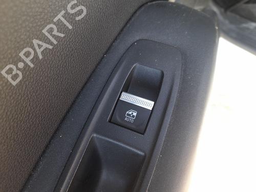 Used Left rear window switch RENAULT CAPTUR II (HF_) 1.0 TCe 90 ECO-G (HFM6) (91 hp) 30128596