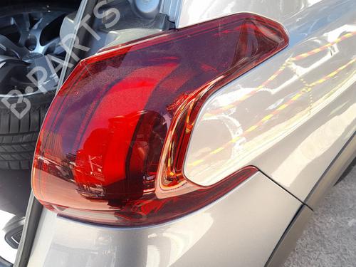 Used Right taillight Right taillight PEUGEOT 2008 I (CU_) 1.2 THP 110 / PureTech 110 (110 hp) 36165509 36165509
