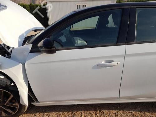 Used Left front door OPEL CORSA F (P2JO) 1.2 (68) (101 hp) 28318871