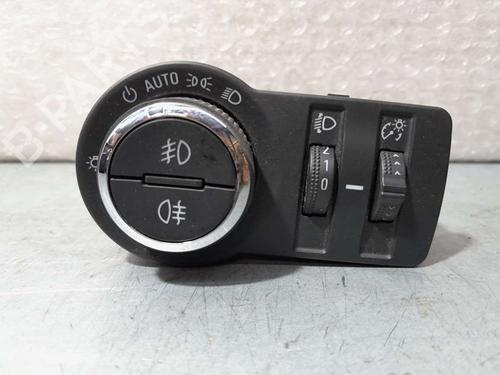 Used Headlight switch OPEL MOKKA / MOKKA X (J13) [2012-2019]  17360622
