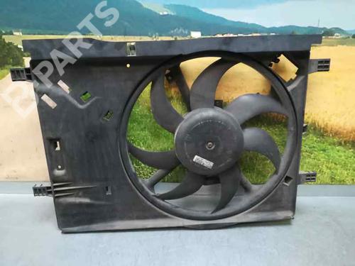 Used Radiator fan FIAT GRANDE PUNTO (199_) 1.4 (199AXB11, 199AXB1A, 199BXB1A, 199AXL1A) (77 hp) 4476149