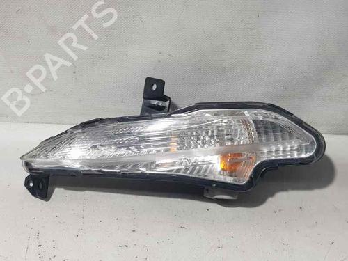 Used Left daytime light Left daytime light 13096080 13096080