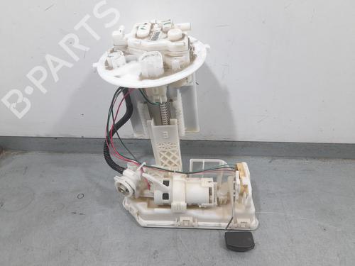 Used Fuel pump Fuel pump TOYOTA COROLLA Saloon (_E21_) 1.8 VVTi Hybrid (ZWE211) (122 hp) 33021438 33021438