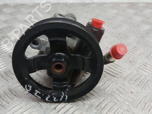 Used Steering pump TOYOTA AVENSIS Estate (_T25_) 2.0 D-4D (CDT250_, CDT250R) (116 hp) 24674244