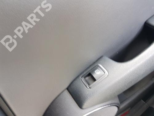 Used Right rear window switch Right rear window switch MERCEDES-BENZ C-CLASS (W204) C 220 CDI (204.008) (170 hp) 11137012 11137012