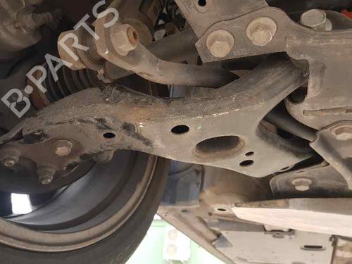 Used Right front suspension arm TOYOTA AURIS (_E15_) 1.8 Hybrid (ZWE150_, ZWE150R) (136 hp) 24369335