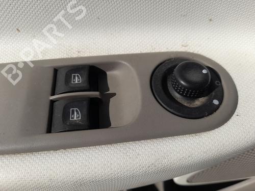 Used Left front window switch RENAULT ZOE (BFM_) ZOE (58 hp) 27162650