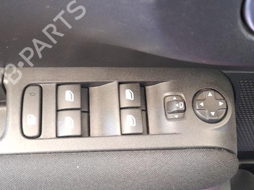 Used Left front window switch Left front window switch 37427012 37427012