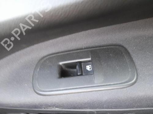 Used Right front window switch FIAT 500e (332_) Elektro 3+1 (FA1) (118 hp) 27591405