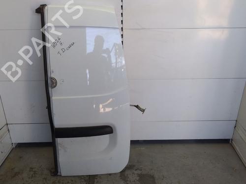 Used Right tailgate RENAULT EXPRESS Box Body/MPV 1.5 Blue dCi 95 (F6AB) (95 hp) 24810867