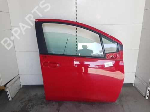 right-front-door-toyota-yaris-_p13_-2010-2011-2012-2013-2014-2015-2016-2017-2018-2019-2020-37216684 main image