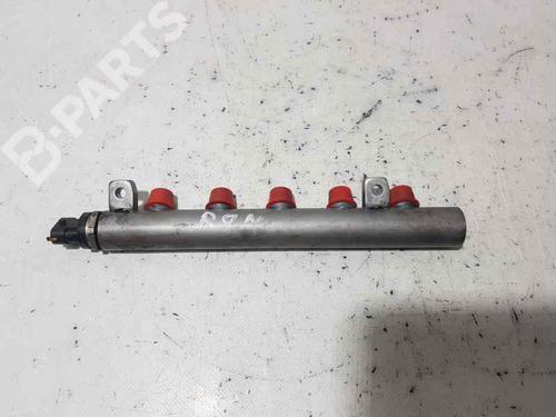 Used Injection rail NISSAN X-TRAIL III (T32_, T32R, T32RR) 1.6 dCi (T32) (130 hp) 7269631