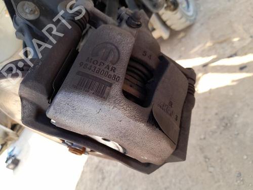 Used Right front brake caliper PEUGEOT 2008 II (UD_, US_, UY_, UJ_, UR_, UC_) 1.2 PureTech 100 (USHNK) (101 hp) 30027980