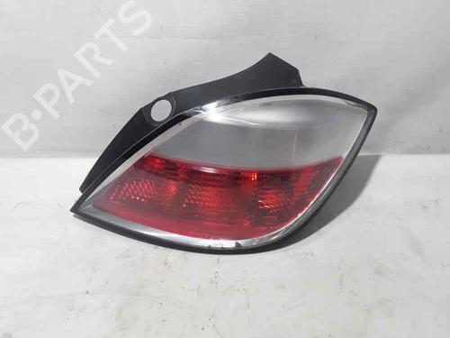 Used Right taillight OPEL ASTRA H (A04) [2004-2014]  4825911
