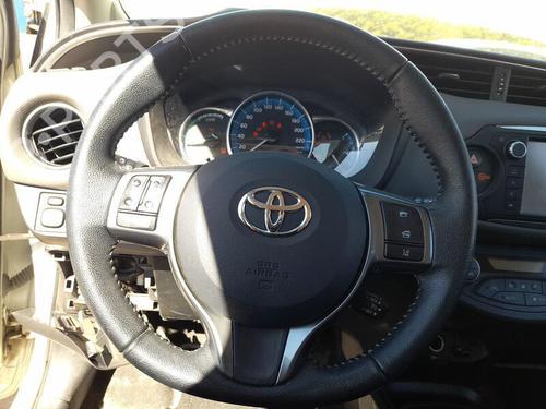 Used Steering wheel TOYOTA YARIS (_P13_) 1.5 Hybrid (NHP130_, NHP130) (101 hp) 26395936