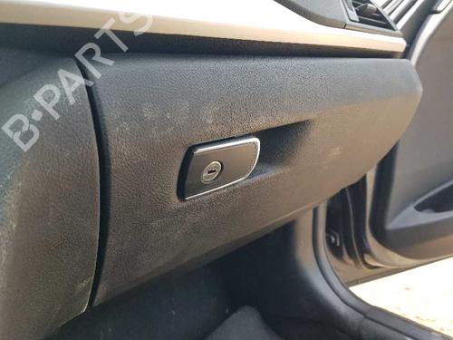 Used Glove box BMW 3 (F30, F80) 318 d (143 hp) 24675048