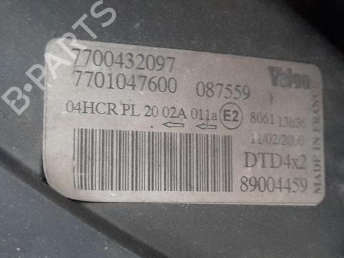 Optica direita RENAULT SCÉNIC I MPV (JA0/1_, FA0_) 2.0 16V (JA1B, JA1D, JA0C) (139 hp) 28382828