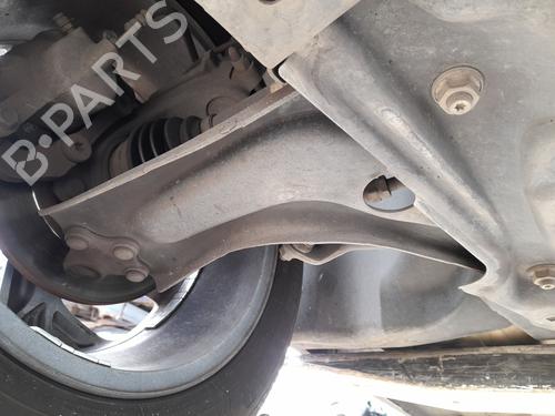 Højre fortil bærearm CITROËN C-ELYSEE (DD_) 1.2 VTi 82 (82 hp) 31831589