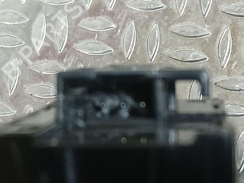 Left rear window switch TESLA MODEL Y (5YJY) Long Range All-wheel Drive | BP39987449I29 - Image 4
