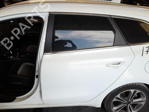 Used Left rear door Left rear door 37242743 37242743