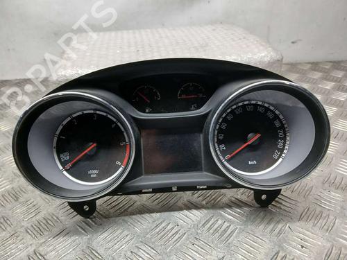 Used Instrument cluster OPEL ASTRA K (B16) [2015-2022]  15682524