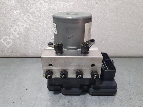 Used ABS pump HYUNDAI ELANTRA V Saloon (MD, UD) [2010-2017]  7636986