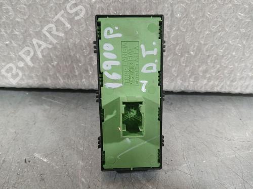 Left front window switch FIAT TIPO Saloon (356_, 357_) 1.4 (356SXA1B) | BP27464868I27 - Image 2
