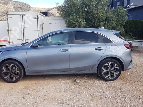 Phare gauche KIA CEED (CD) 1.0 T-GDI | BP25723711C28