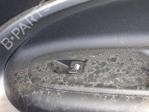 Used Right front window switch Right front window switch JEEP AVENGER (J2) Electric (156 hp) 33976864 33976864